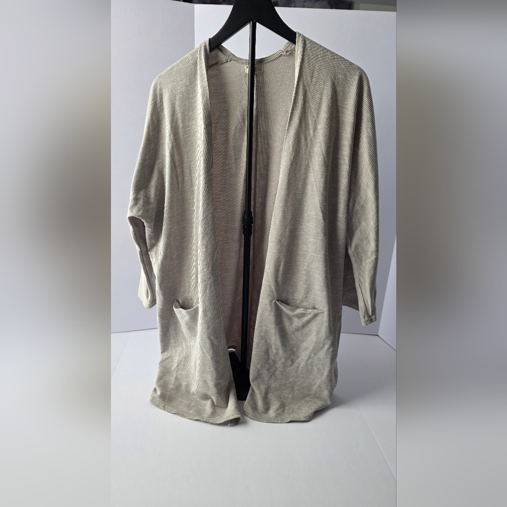 DONNI Cardigan  Striped Ribbed  OSFA Gray - Picture 3 of 11